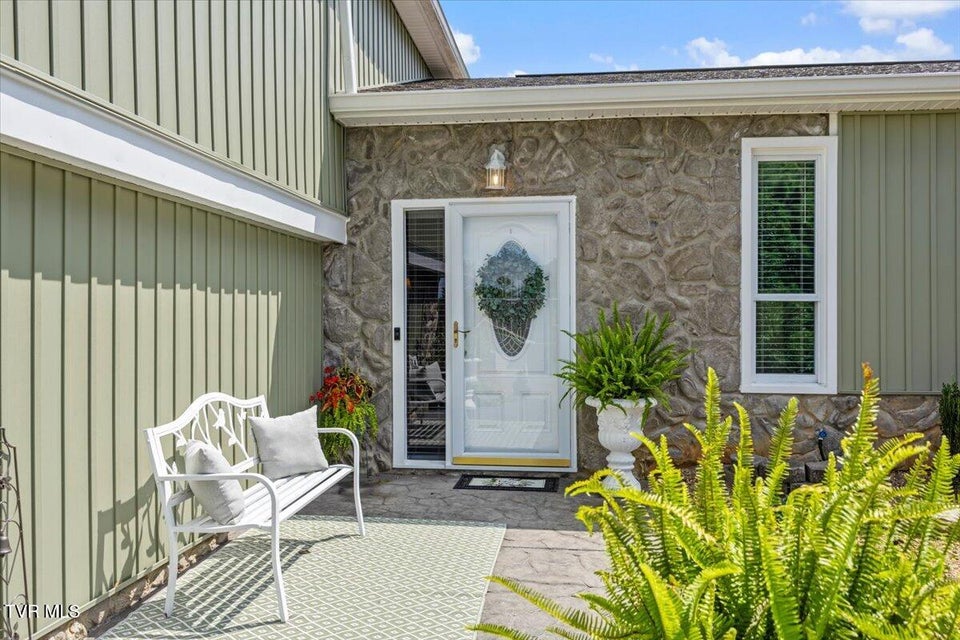 Photo #5: 1207 Tanglewood Drive