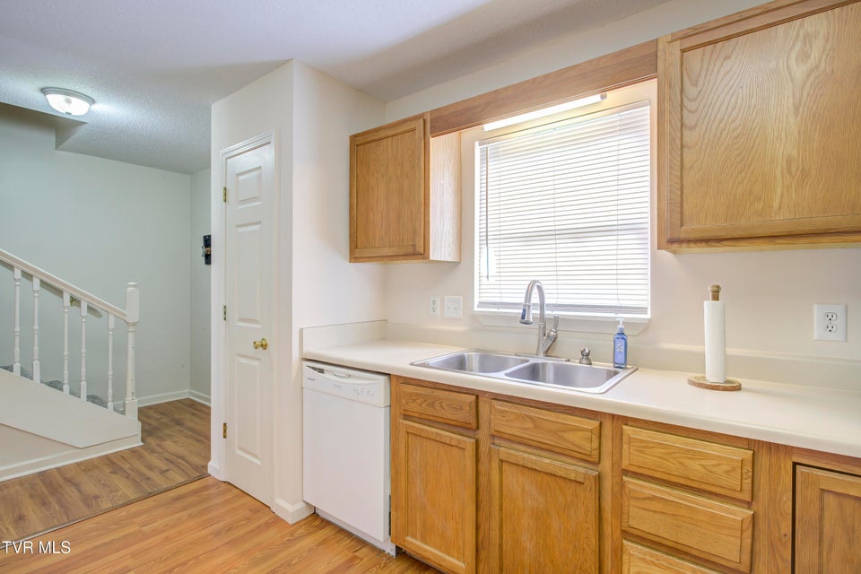 Photo #4: 2244 Forest Acres Drive