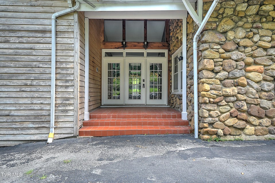 Photo #2: 1027 Summer Street