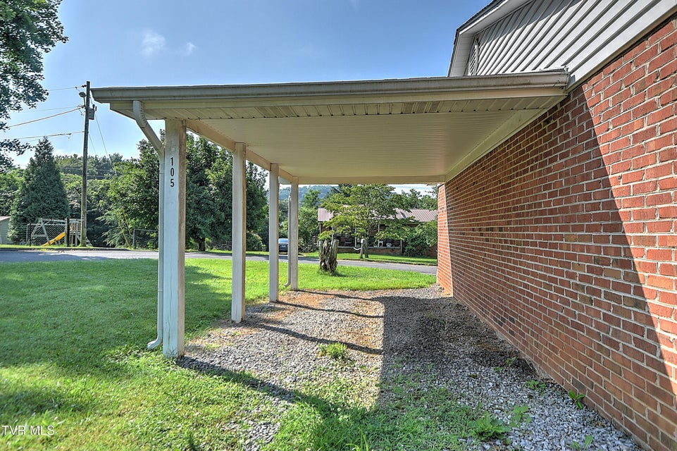 Photo #4: 105 Willcrest Circle
