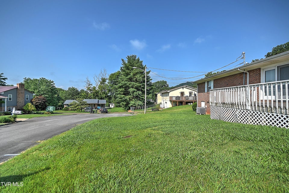 Photo #7: 105 Willcrest Circle