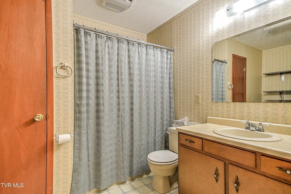 Photo #17: 105 Willcrest Circle