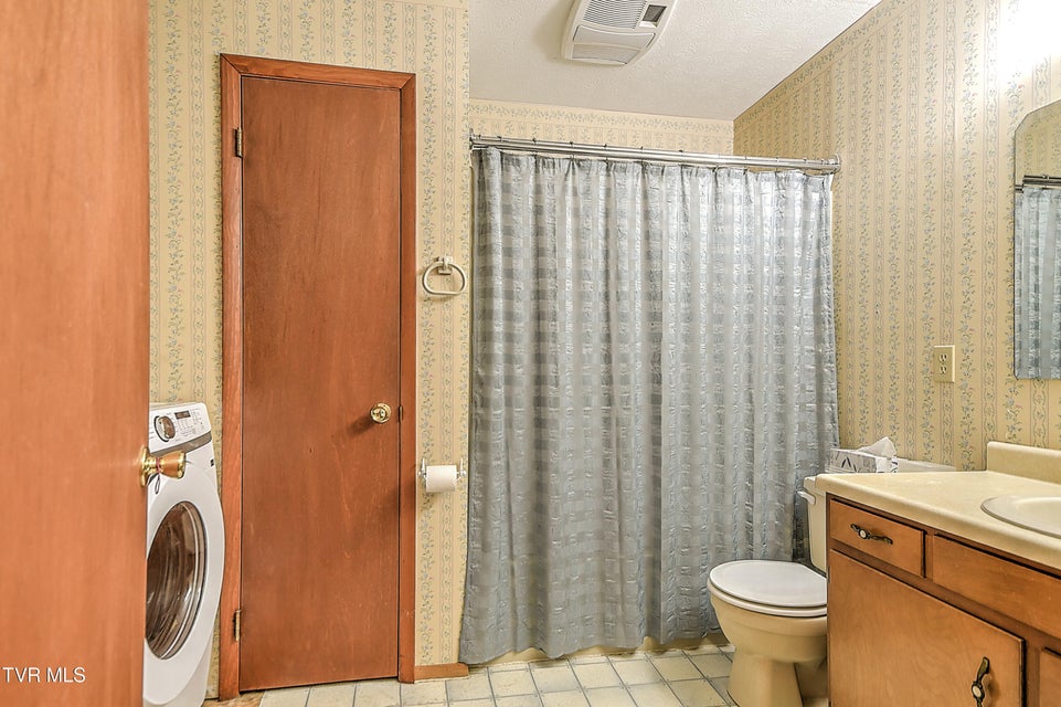 Photo #18: 105 Willcrest Circle