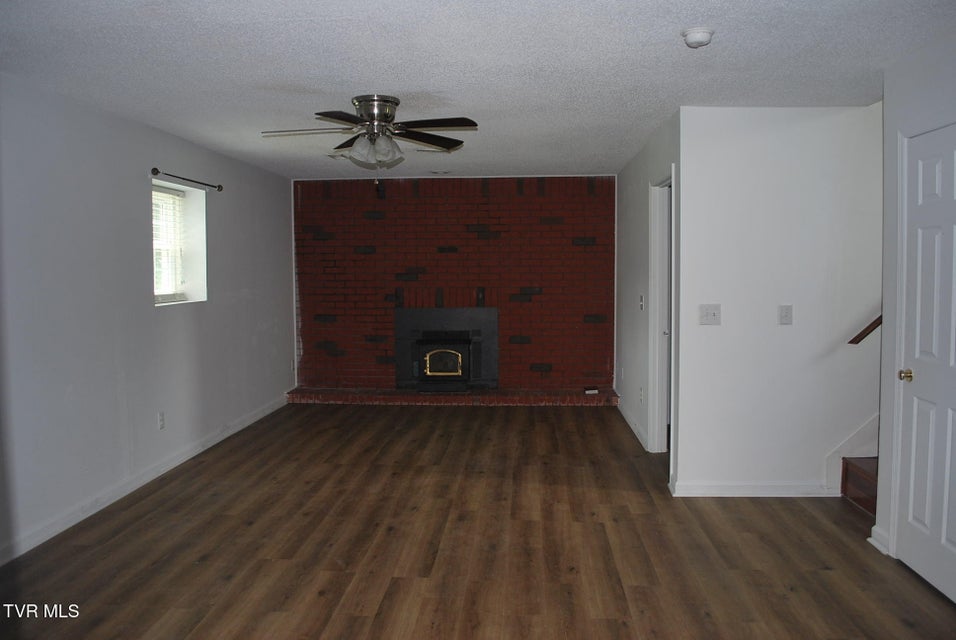 Photo #44: 115 Chimney Top Lane