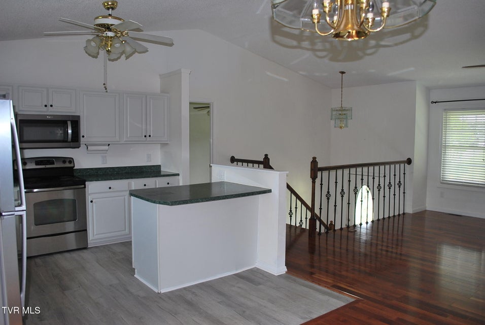 Photo #17: 115 Chimney Top Lane