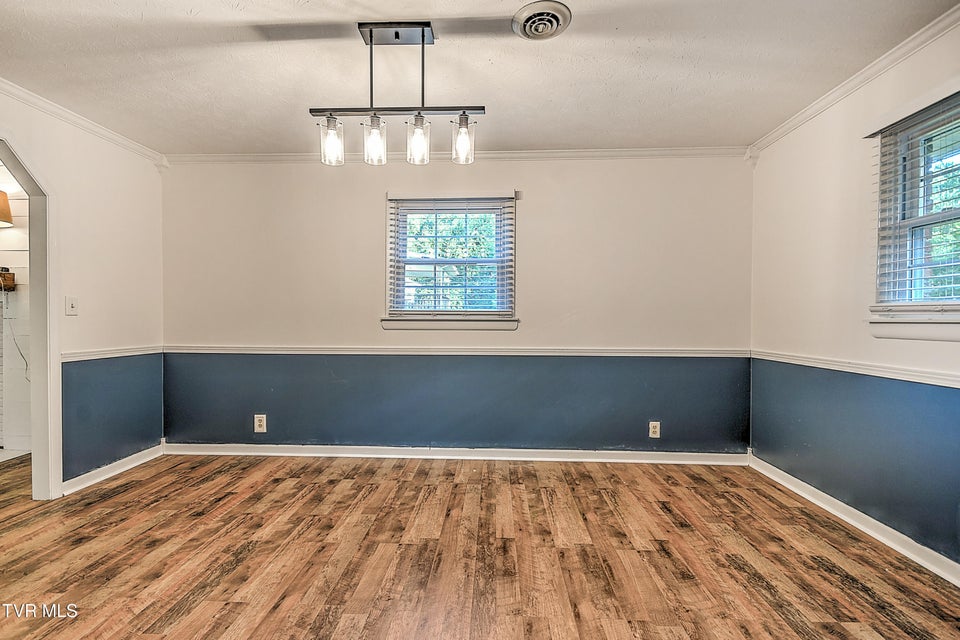 Photo #9: 112 Hillview Road