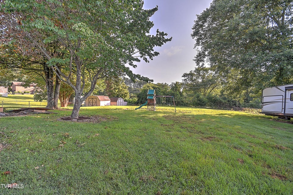 Photo #35: 112 Hillview Road