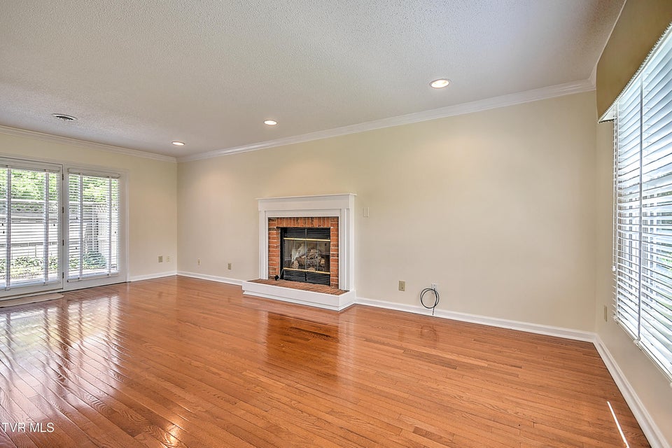 Photo #6: 226 Willowbend Court Court