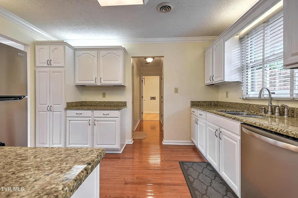 Photo #17: 226 Willowbend Court Court