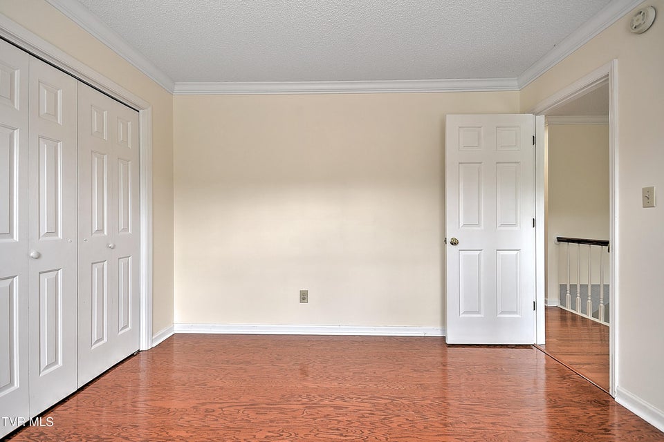 Photo #31: 226 Willowbend Court Court