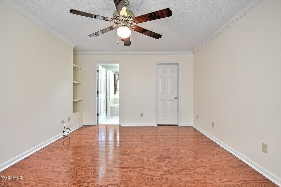 Photo #41: 226 Willowbend Court Court