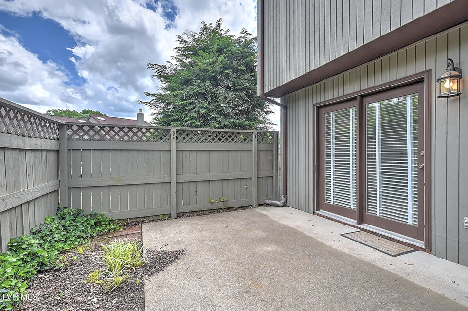 Photo #50: 226 Willowbend Court Court