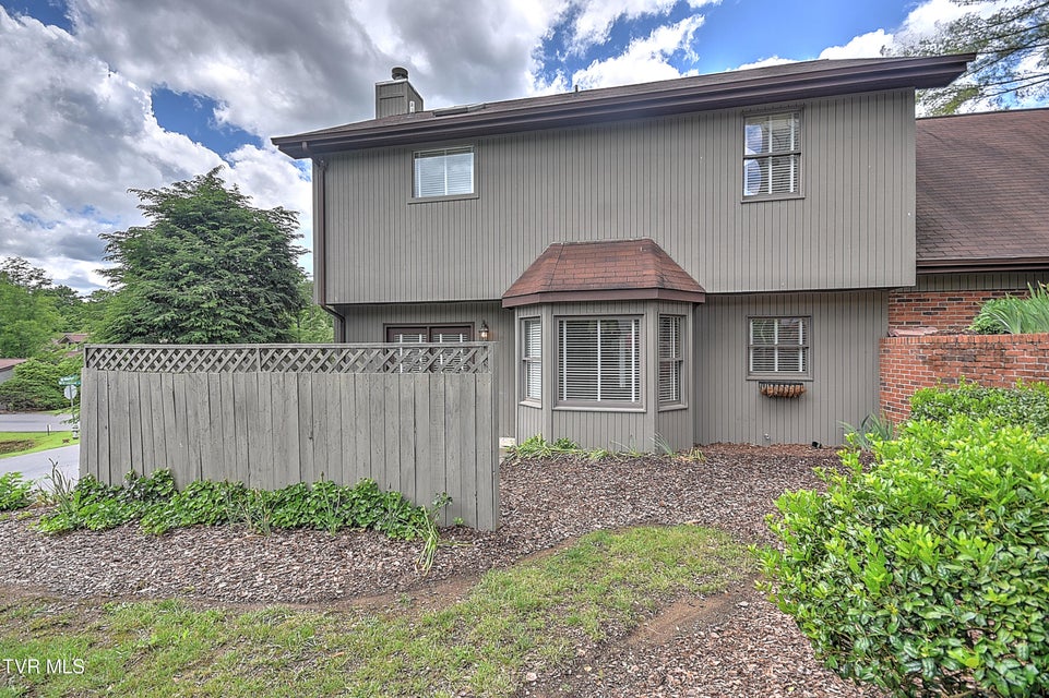 Photo #52: 226 Willowbend Court Court