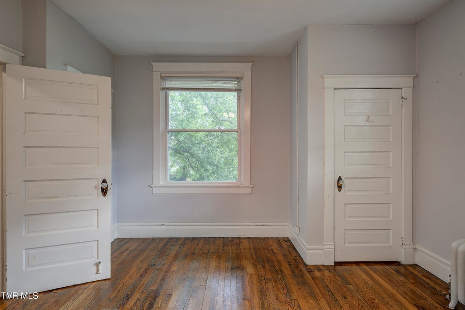 Photo #14: 313 Lamont Street