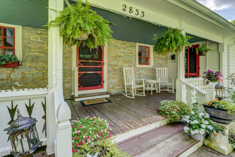 Photo #4: 2833 Oakland Avenue