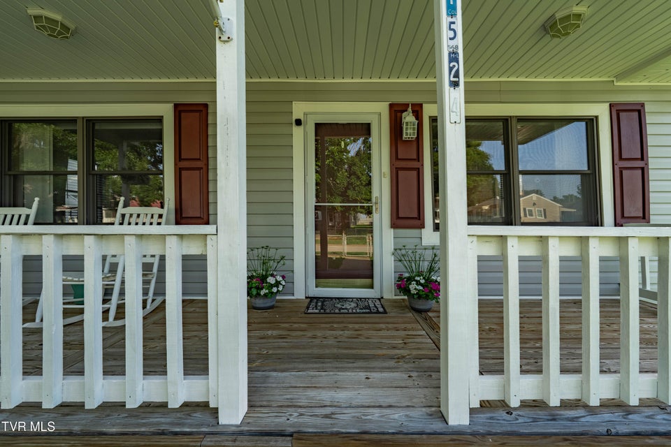 Photo #4: 1524 Redwood Drive