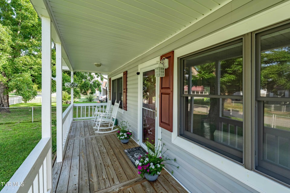 Photo #6: 1524 Redwood Drive