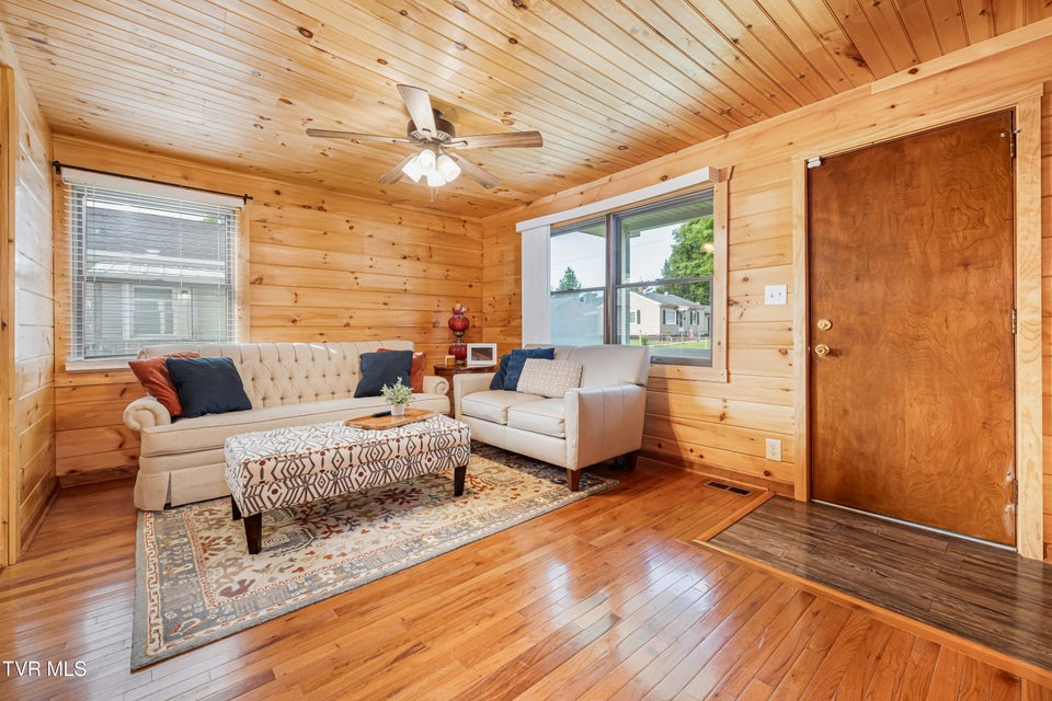 Photo #16: 1524 Redwood Drive