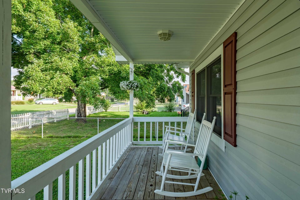 Photo #32: 1524 Redwood Drive