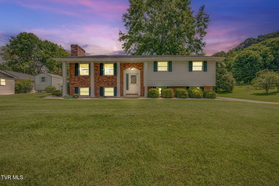 Photo #43: 708 Hill Road