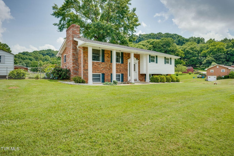 Photo #3: 708 Hill Road