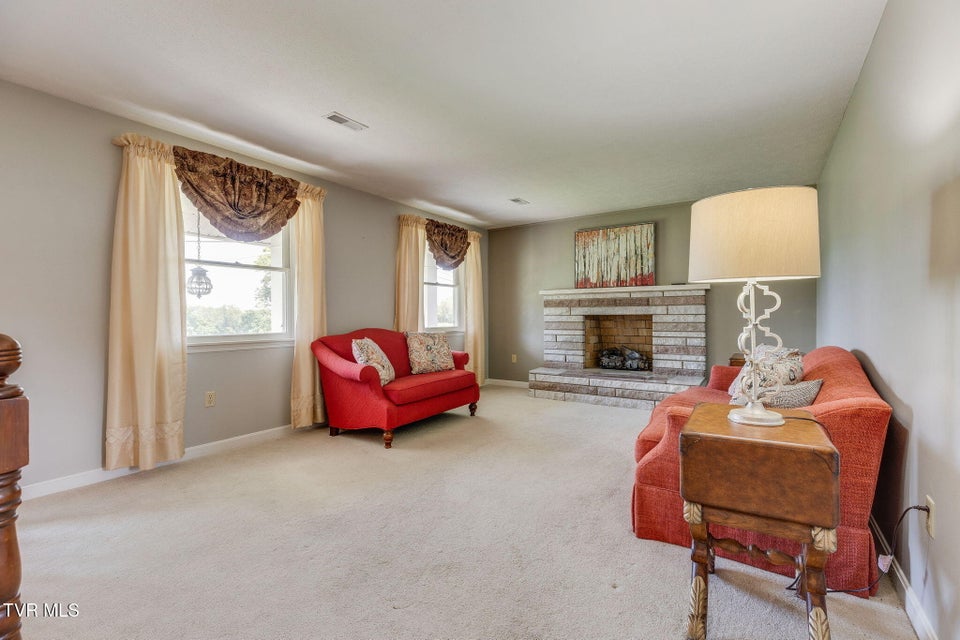 Photo #7: 708 Hill Road