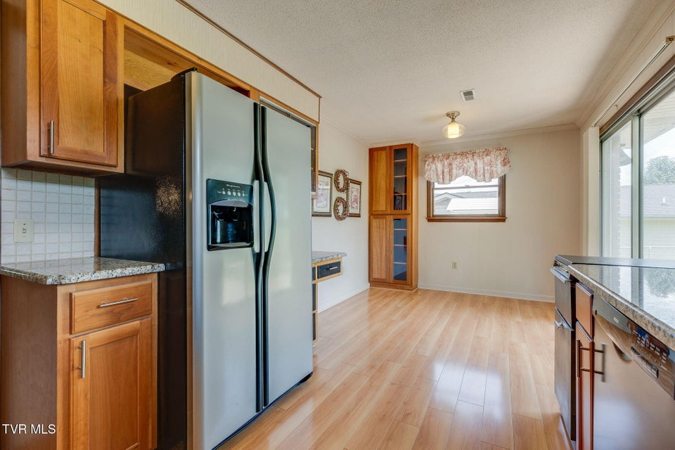 Photo #11: 708 Hill Road