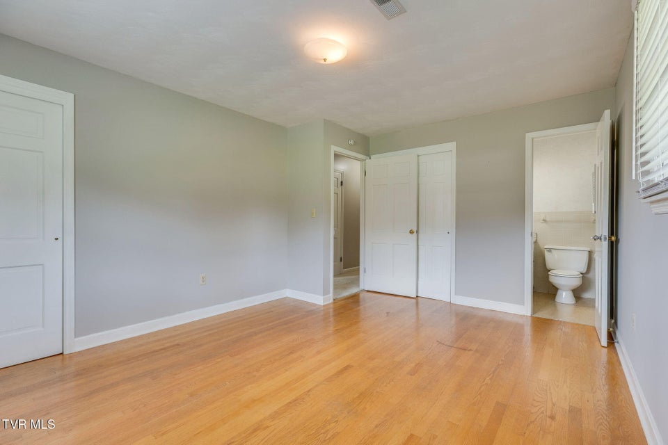 Photo #17: 708 Hill Road