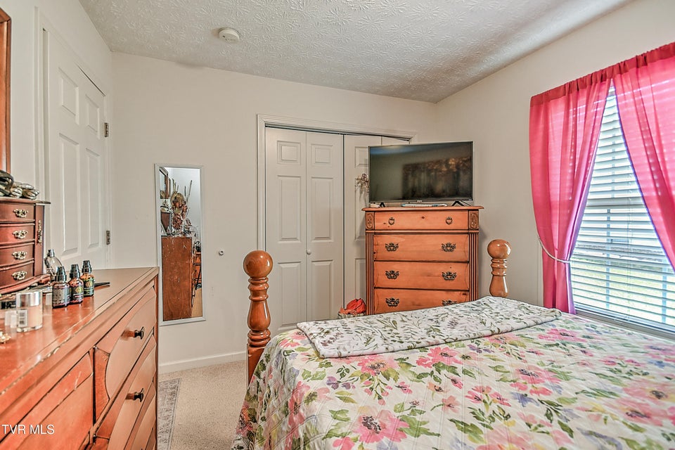 Photo #15: 929 Cornerstone Court