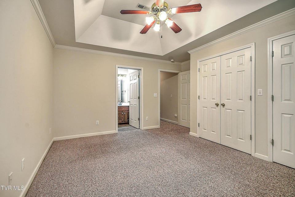 Photo #17: 2425 Lakeview Drive