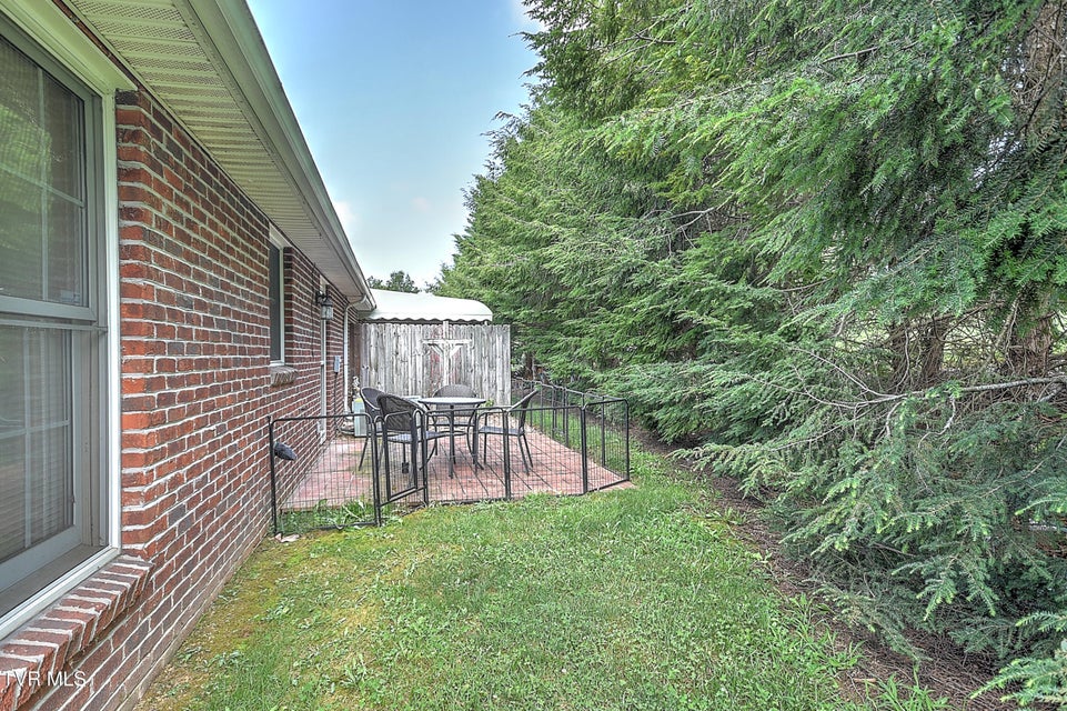 Photo #30: 2425 Lakeview Drive