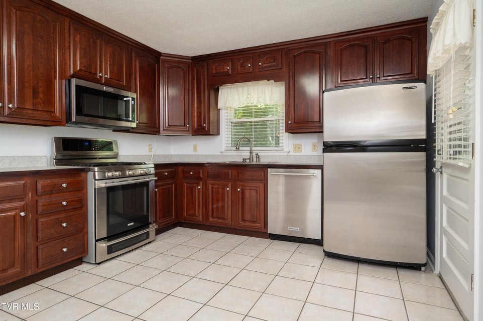 Photo #13: 270 Overlake Drive