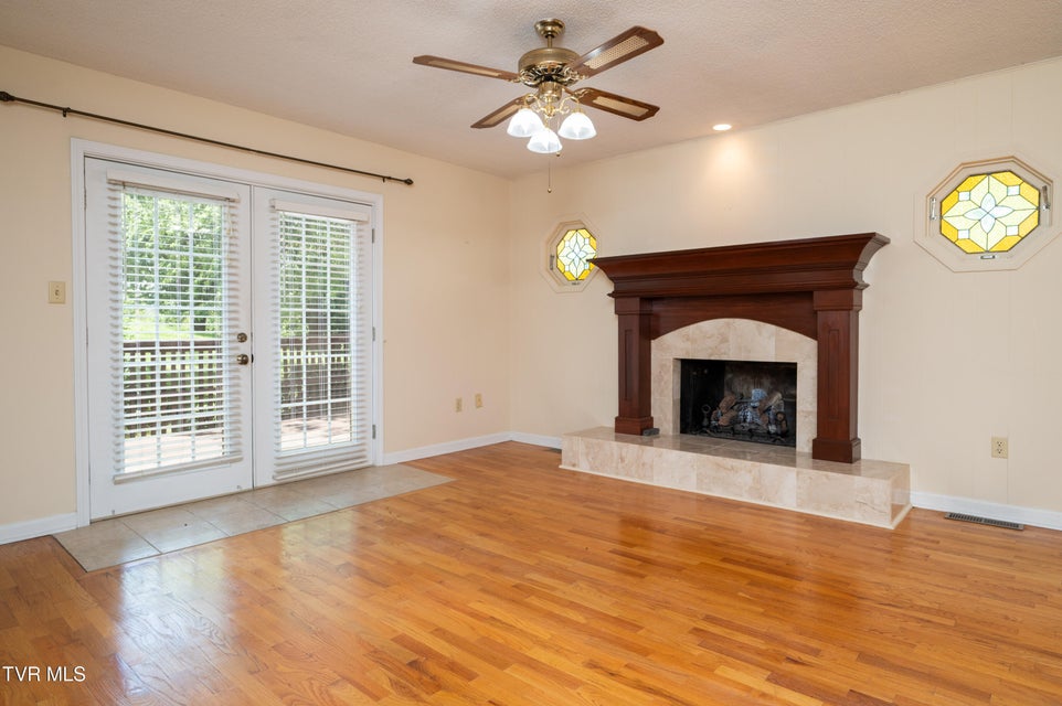 Photo #18: 270 Overlake Drive