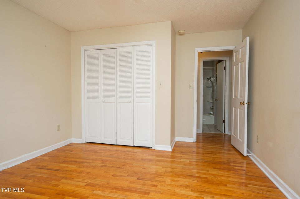 Photo #25: 270 Overlake Drive