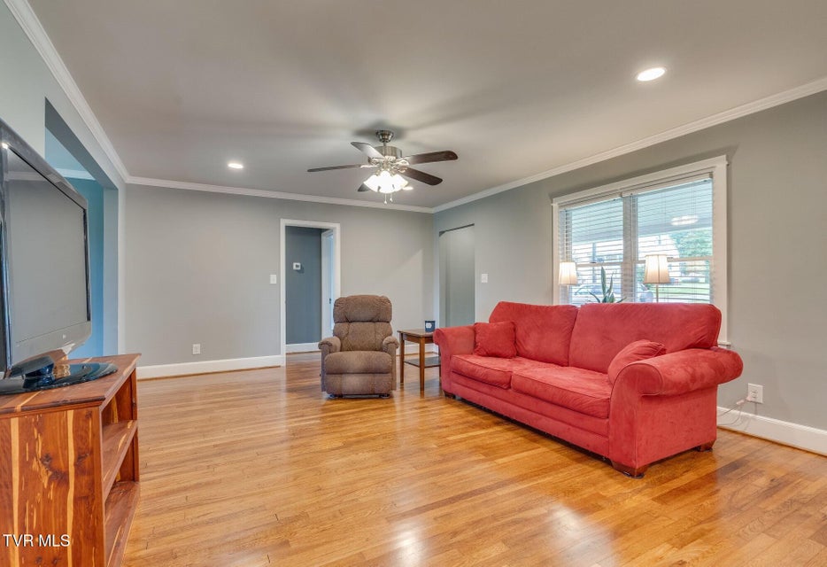 Photo #14: 4223 Ivanhoe Street