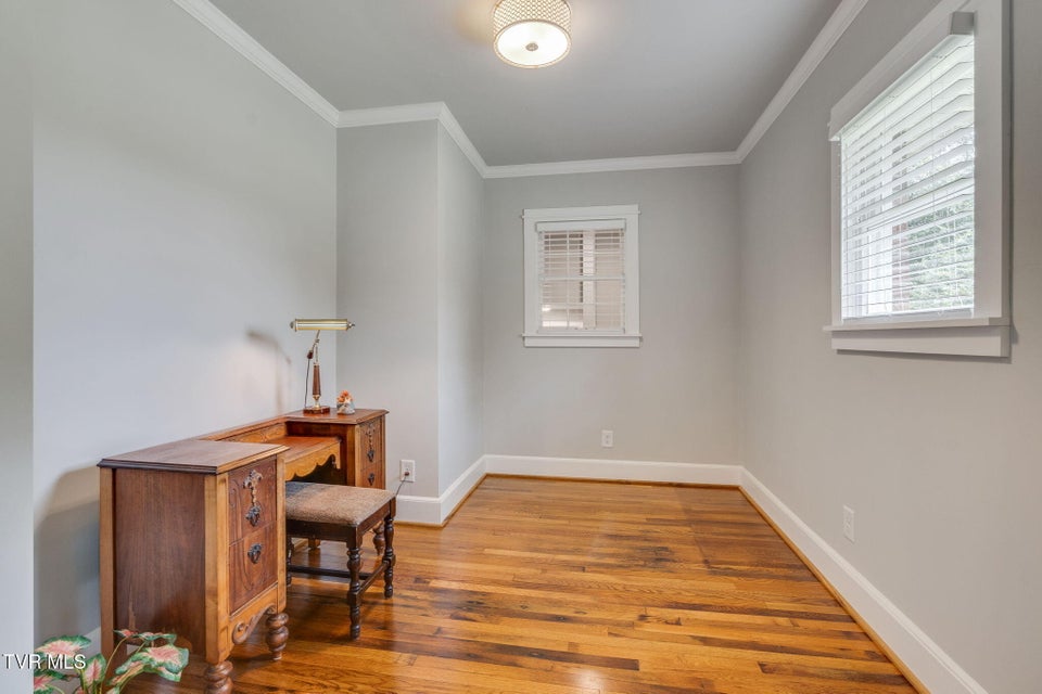 Photo #16: 4223 Ivanhoe Street