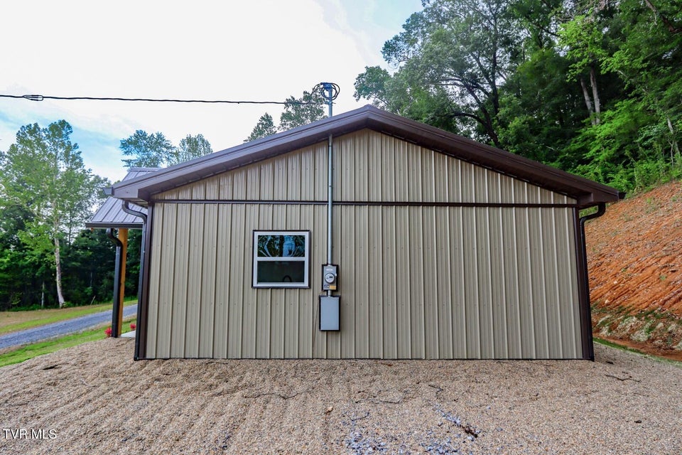 Photo #5: 1976 Hartford Rd