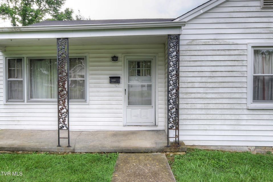 Photo #4: 2322 Anderson Street