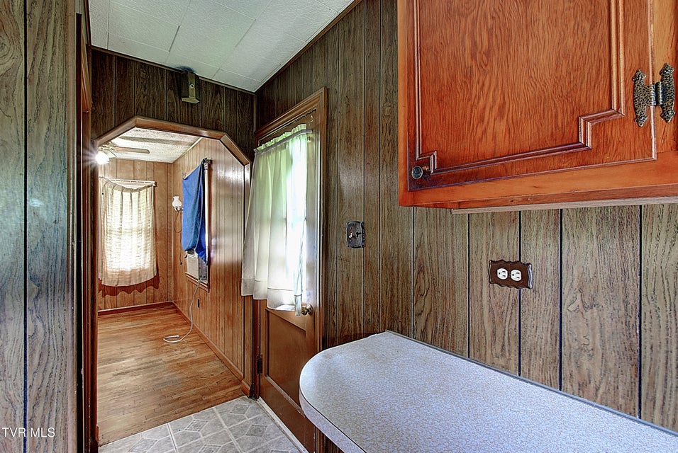Photo #10: 2322 Anderson Street