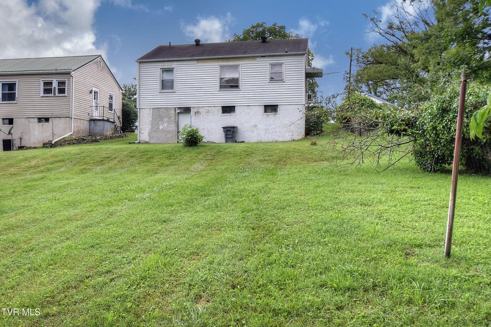 Photo #25: 2322 Anderson Street