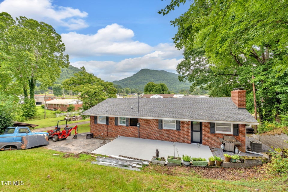 Photo #4: 164 Greenwood Drive