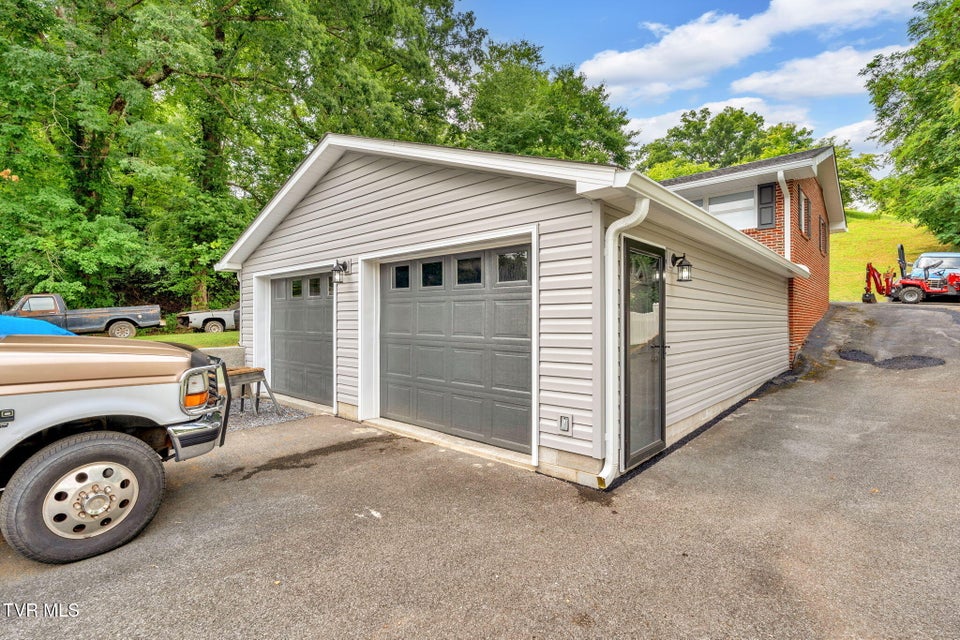 Photo #6: 164 Greenwood Drive