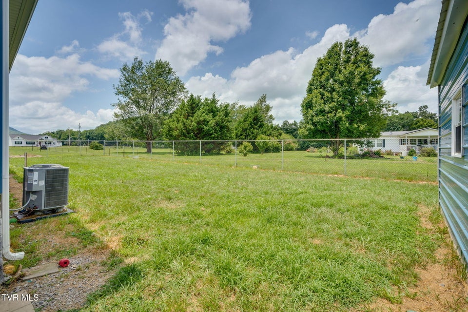 Photo #25: 715 Dunham Road