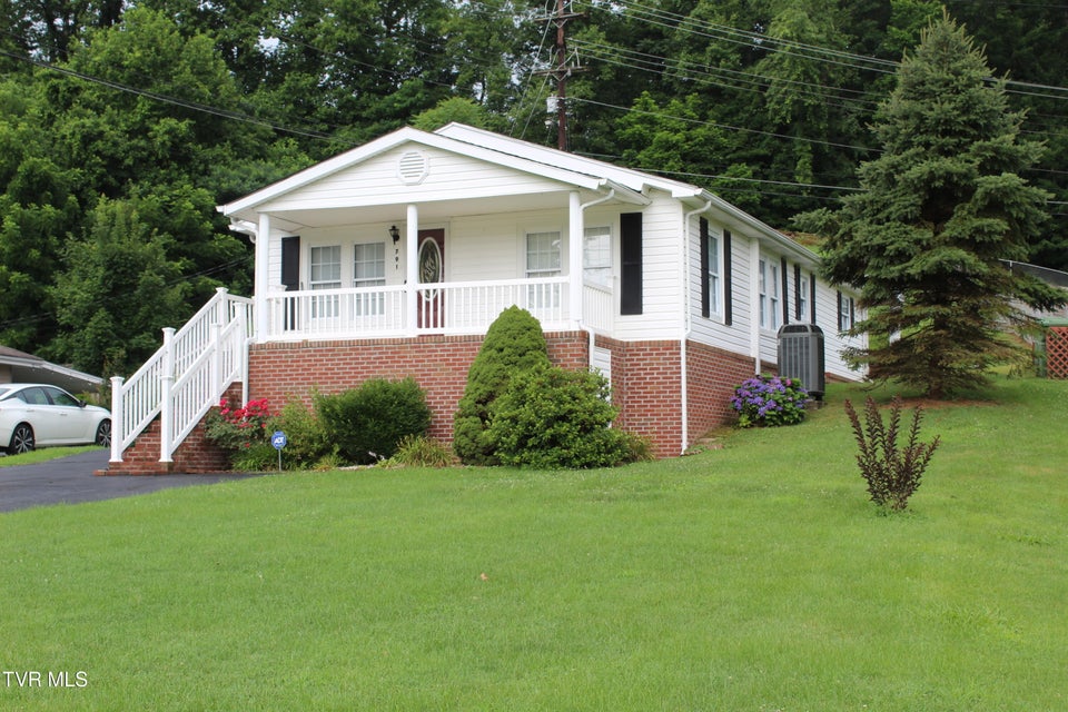 Photo #2: 791 Kentucky Street