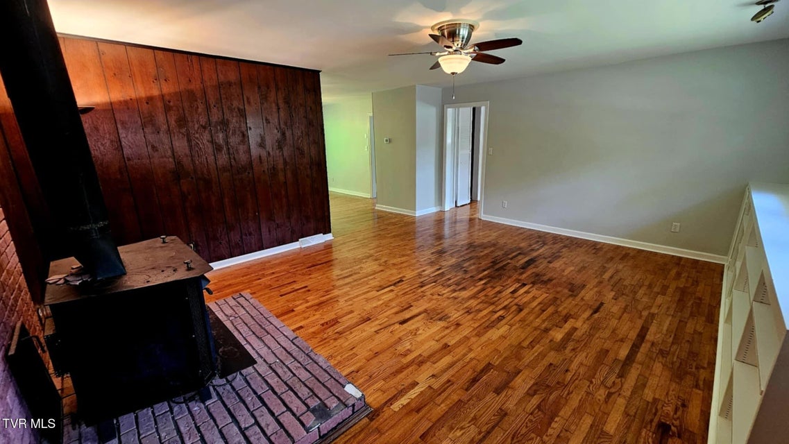Photo #12: 1322 1st Avenue