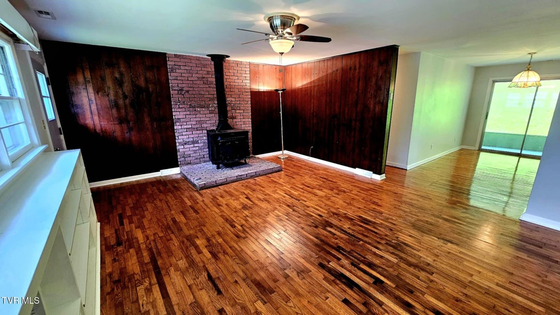 Photo #13: 1322 1st Avenue