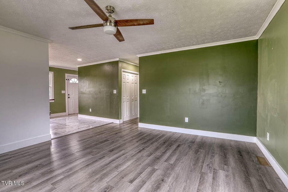Photo #28: 954 Maple Street