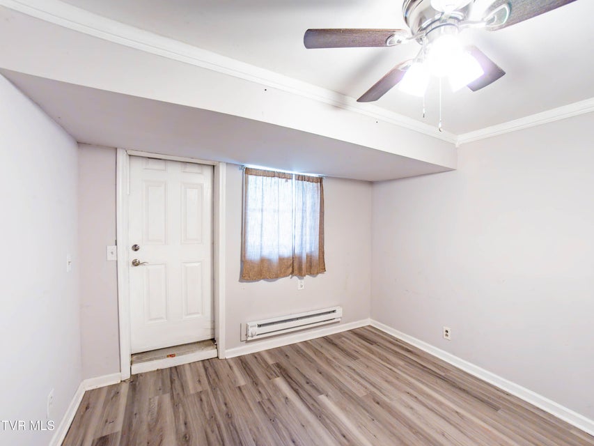 Photo #25: 719 Maple Street