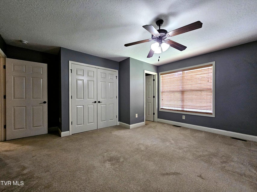 Photo #10: 536 Grays Pointe Court