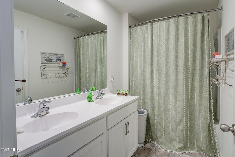 Photo #31: 5402 Wildlife Cir